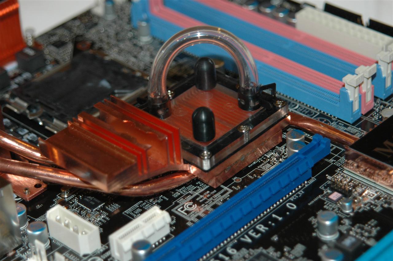 [13/05/2008] MSI P45 Diamond (Bild: PCGH)