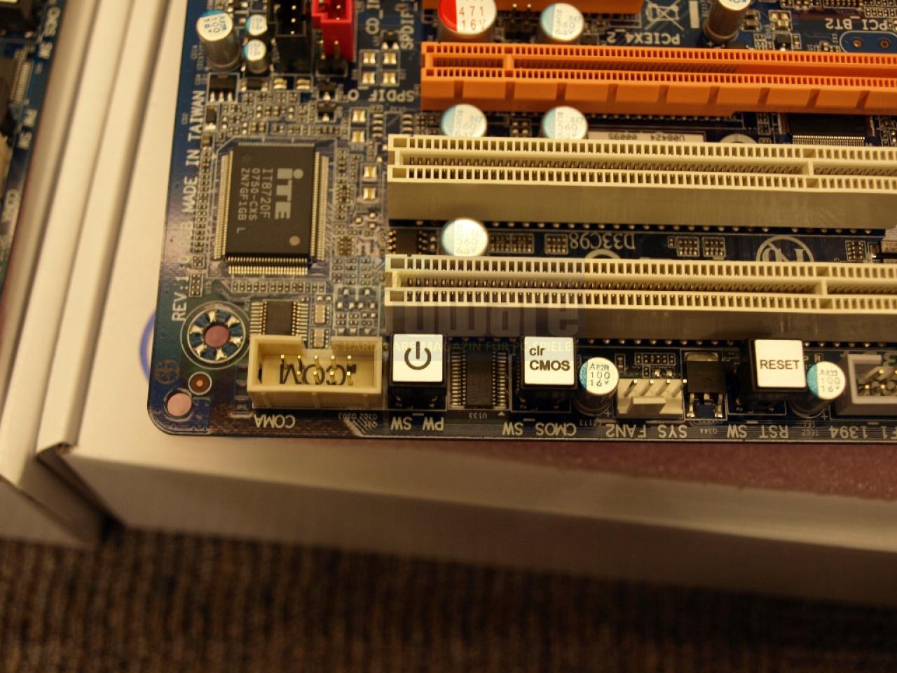 [09/05/2008] Erstes Testmuster: EP45-DQ6 (Bild: PCGH)