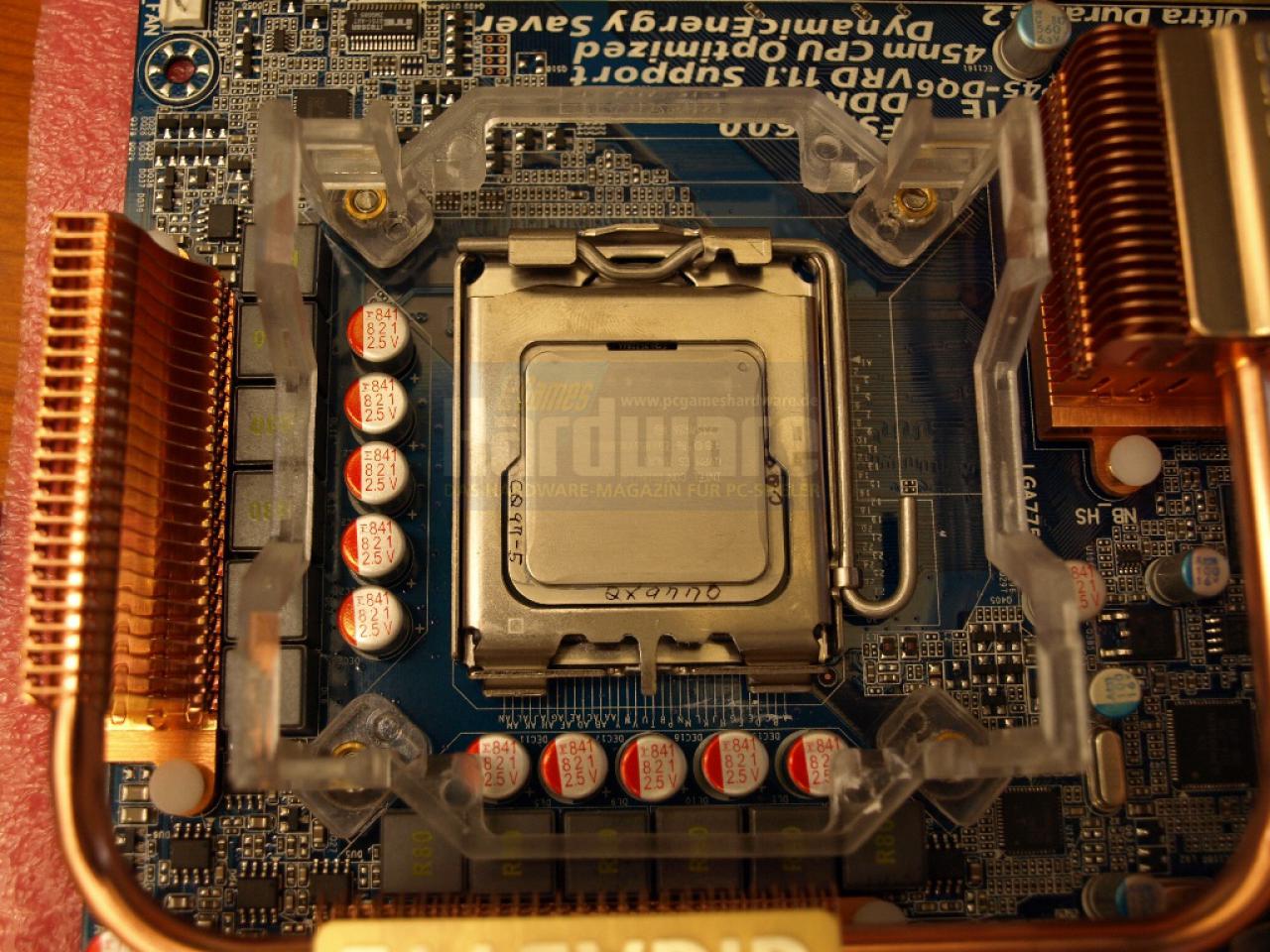 [09/05/2008] Erstes Testmuster: EP45-DQ6 (Bild: PCGH)