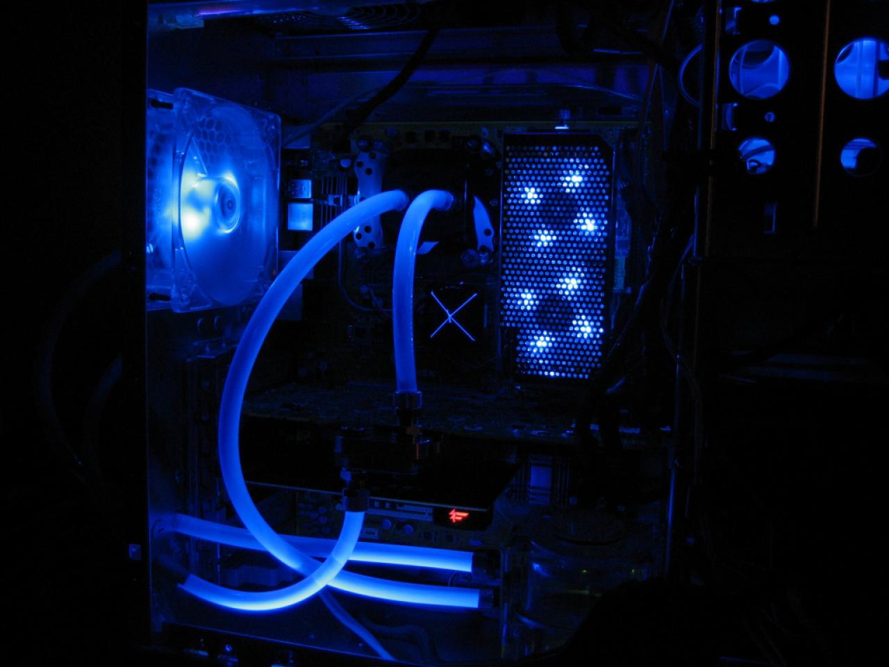 [01/05/2008] PC Games Hardware Extreme: Im Thread WaKü ***Bilderthread*** zeigen PCGHX-User auf aktuell 33 Seiten Bilder ihrer Wasserkühlungen. Zeigen Sie uns Ihre Wasserkühlung!
