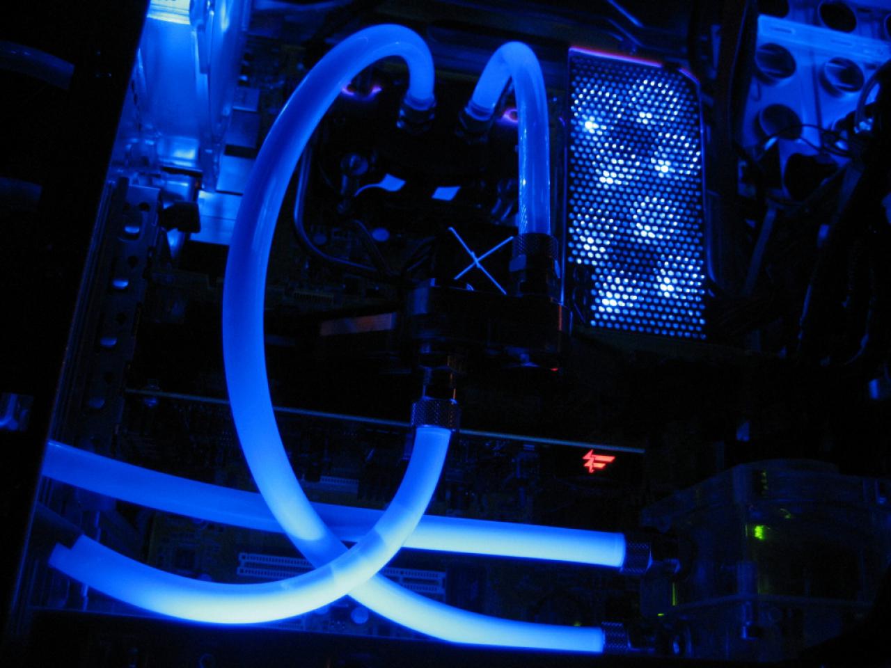 [01/05/2008] PC Games Hardware Extreme: Im Thread WaKü ***Bilderthread*** zeigen PCGHX-User auf aktuell 33 Seiten Bilder ihrer Wasserkühlungen. Zeigen Sie uns Ihre Wasserkühlung!