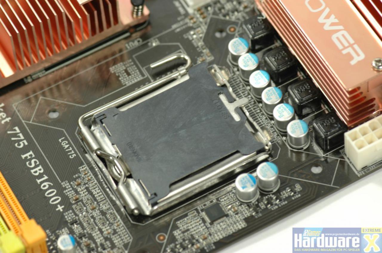[27/05/2008] PC Games Hardware Extreme: Wir konnten heute einen ersten Blick auf die P45-Platine von Biostar, das Tpower I45, werfen. Im Thread [PCGH Extreme] Biostar Tpower I45 werden in Kürze BIOS-Screenshots und erste Overclocking-Ergenisse veröffentlicht.