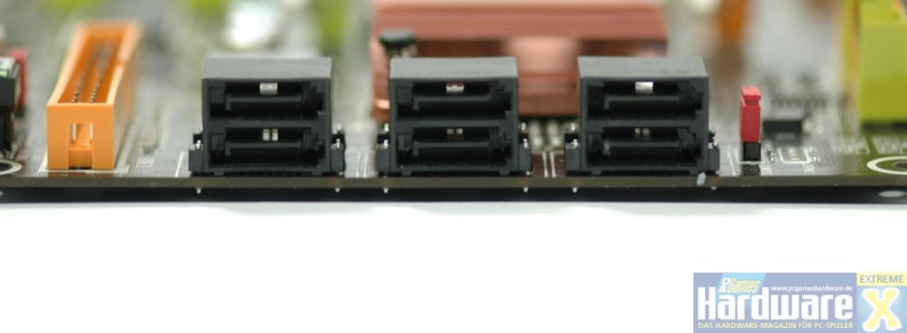 [27/05/2008] PC Games Hardware Extreme: Wir konnten heute einen ersten Blick auf die P45-Platine von Biostar, das Tpower I45, werfen. Im Thread [PCGH Extreme] Biostar Tpower I45 werden in Kürze BIOS-Screenshots und erste Overclocking-Ergenisse veröffentlicht.