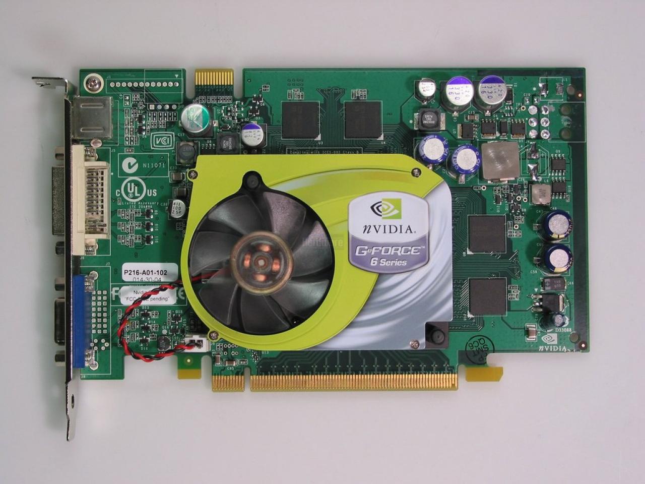 [15/05/2008] PCGH Grafikkarten-History: Nvidia Geforce 6600GT PCI-Express mit SLI-Connector