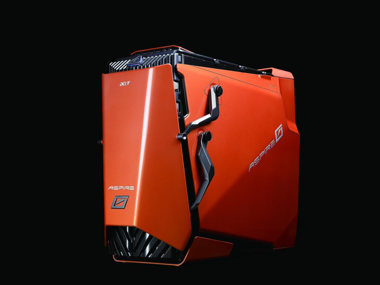 [21/05/2008] Acer Aspire Predator: Die Front lässt sich nach oben klappen.