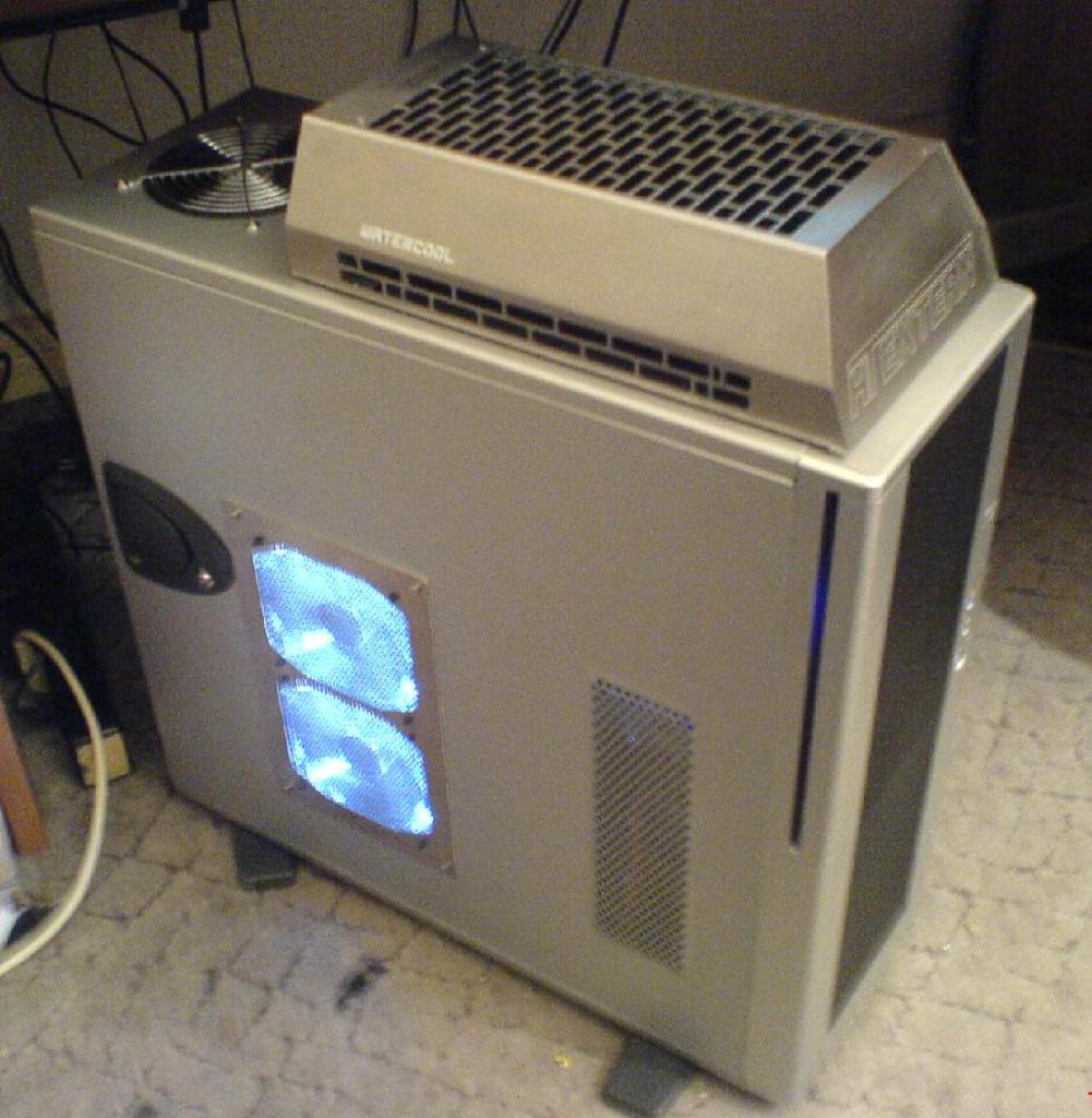 [01/05/2008] PC Games Hardware Extreme: Im Thread WaKü ***Bilderthread*** zeigen PCGHX-User auf aktuell 33 Seiten Bilder ihrer Wasserkühlungen. Zeigen Sie uns Ihre Wasserkühlung!