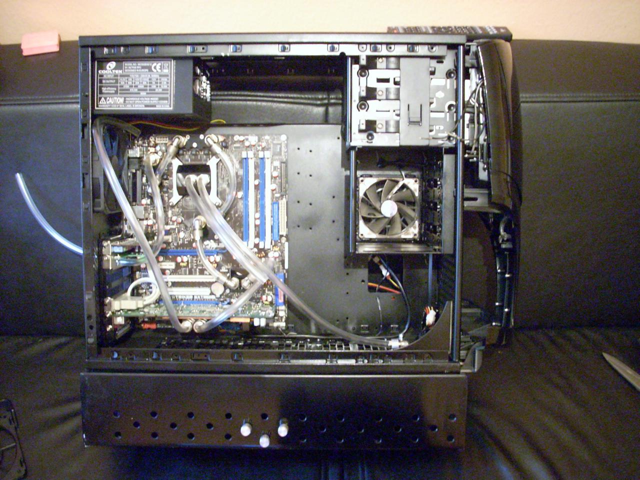 [01/05/2008] PC Games Hardware Extreme: Im Thread WaKü ***Bilderthread*** zeigen PCGHX-User auf aktuell 33 Seiten Bilder ihrer Wasserkühlungen. Zeigen Sie uns Ihre Wasserkühlung!