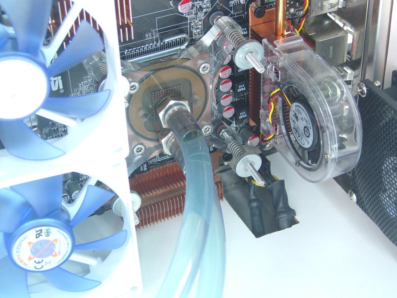 [01/05/2008] PC Games Hardware Extreme: Im Thread WaKü ***Bilderthread*** zeigen PCGHX-User auf aktuell 33 Seiten Bilder ihrer Wasserkühlungen. Zeigen Sie uns Ihre Wasserkühlung!