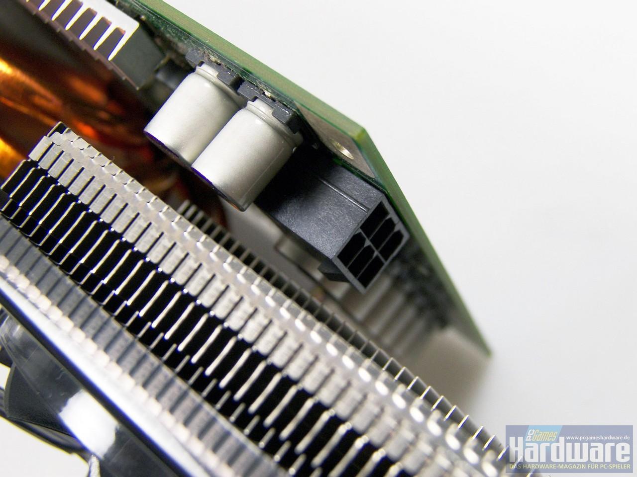 [04/06/2008] Xtreme 8800: Zwischen Stecker und Kühler ist nur sehr wenig Platz