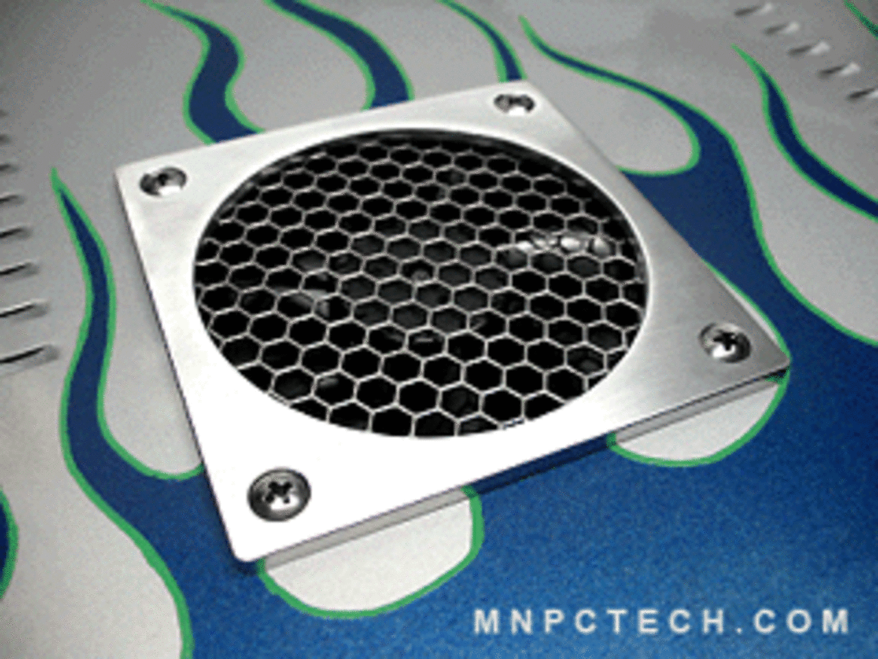[25/06/2008] Der Billet-Fan-Grill von Mnpctech. (Bild: Mnpctech)