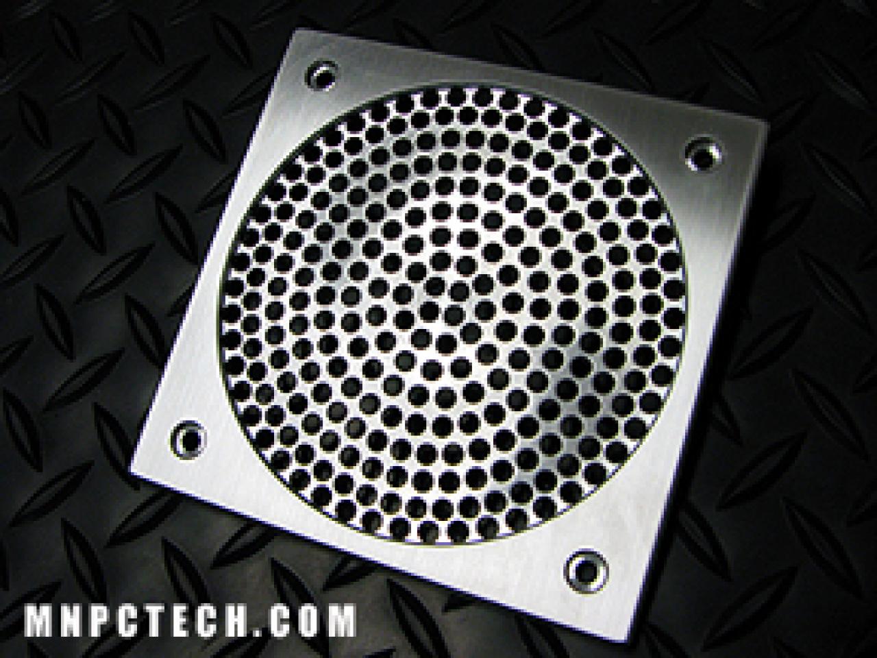 [25/06/2008] Der Brain-Fan-Grill von Mnpctech. (Bild: Mnpctech)