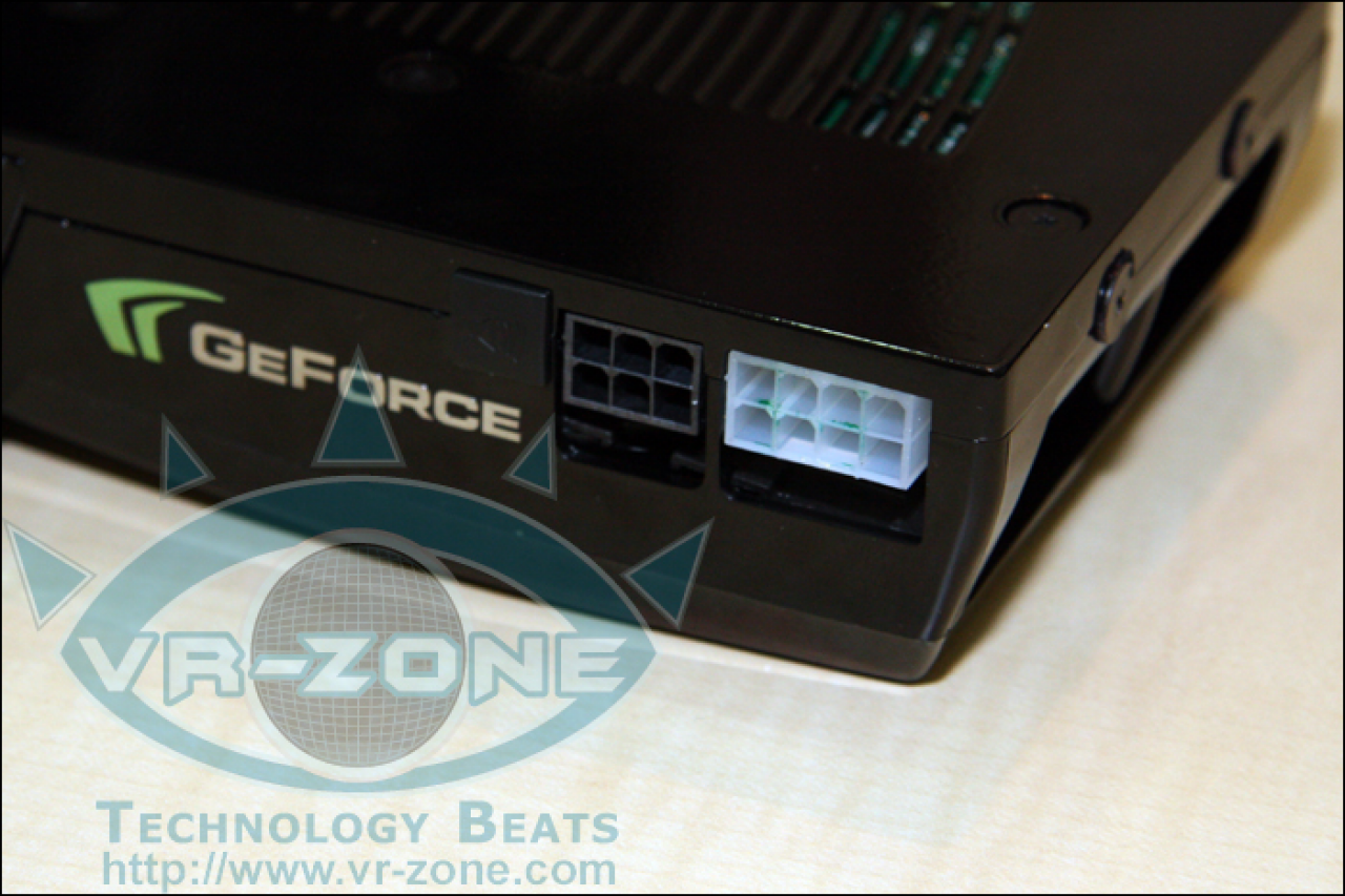 [03/06/2008] GTX 280:Einmal 6-Pin und einmal 8-Pin (Bild: VR-Zone)