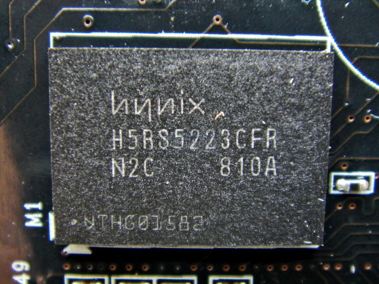[16/06/2008] Geforce GTX280 im PCGH-Test: Das Hynix-GDDR3-RAM ist mit 1.200 MHz spezifiert (Bild: PCGH)