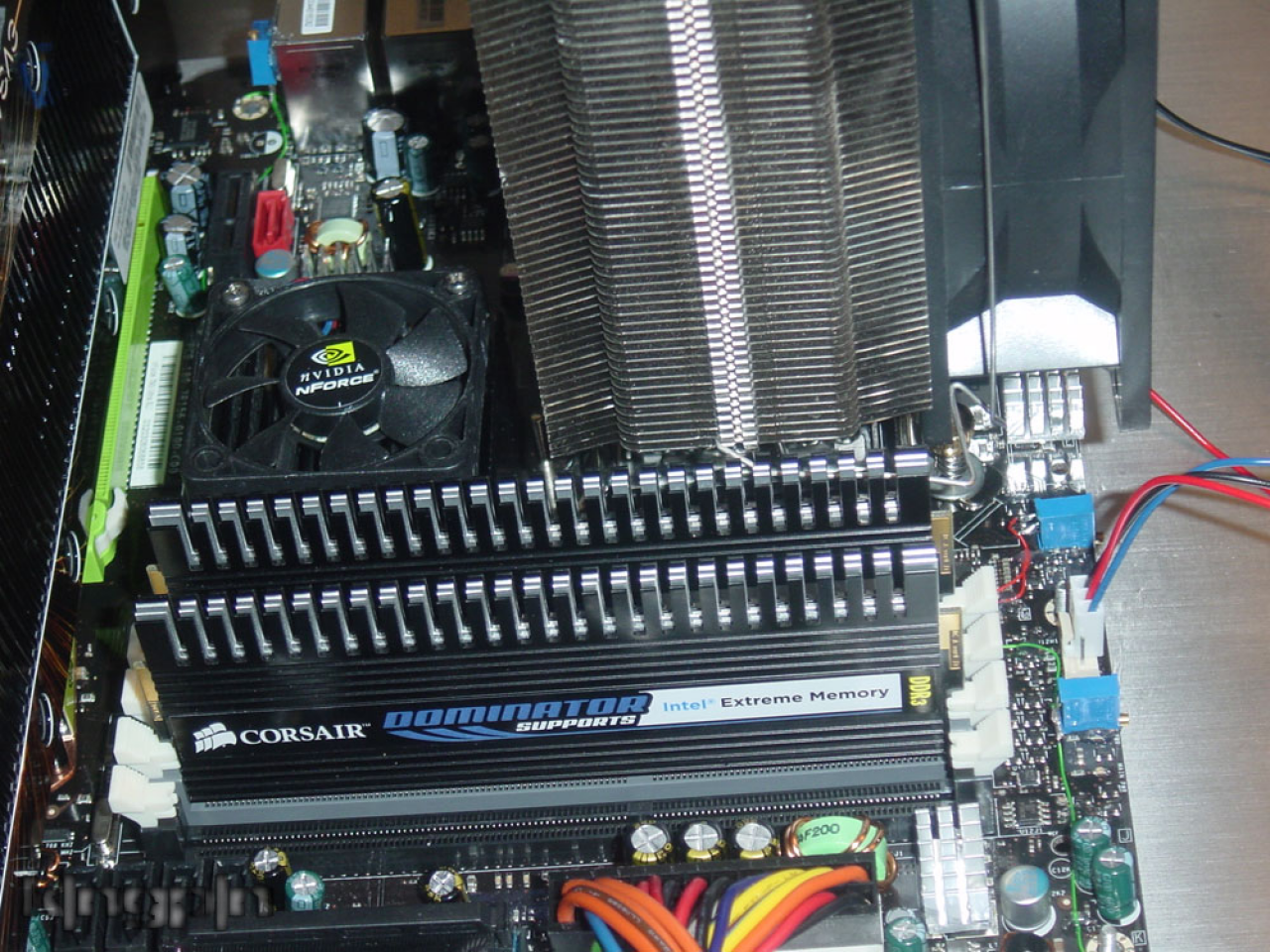 [16/06/2008] GTX 280 3-Way-SLI: Das Testsetup (Bild: Kingpin)