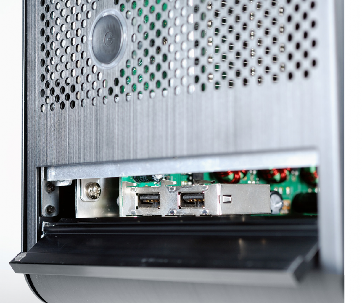 [23/06/2008] Lian Li PC-XB01: Bild der finalen Version (Bild: xbox-scene.com)