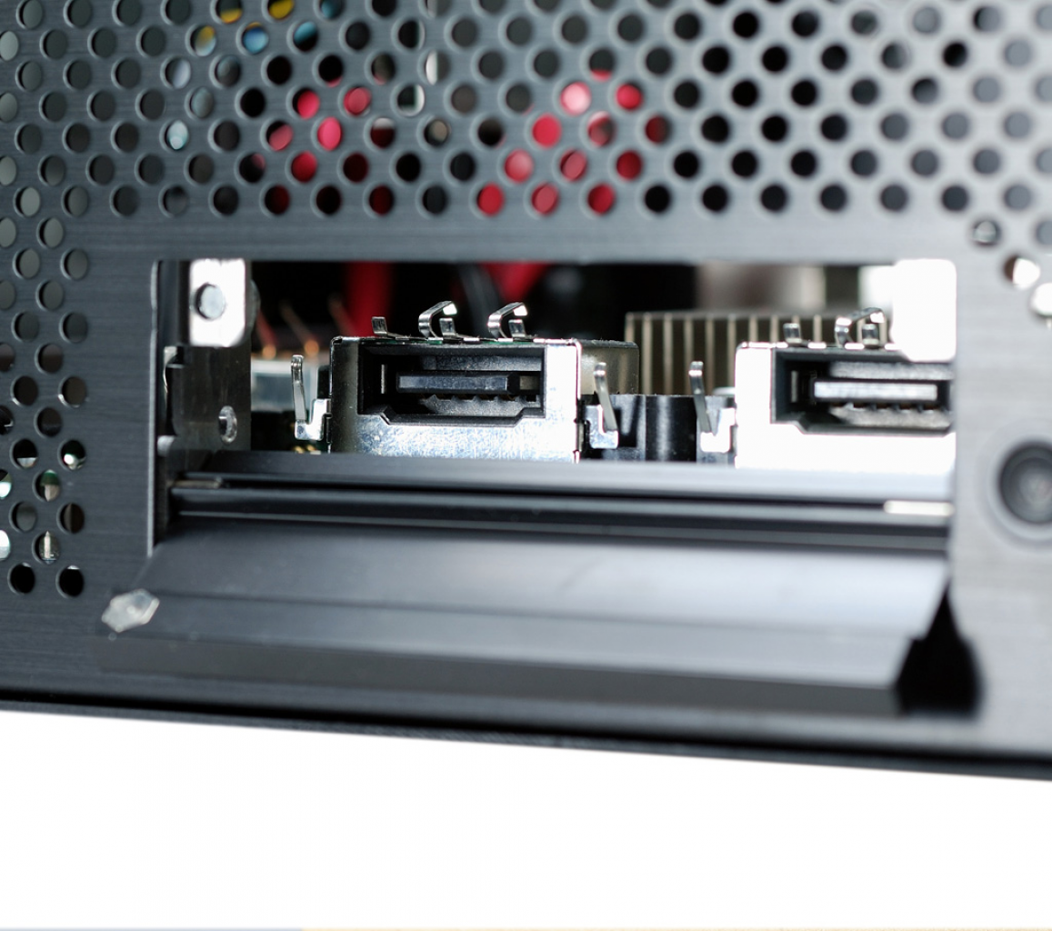 [23/06/2008] Lian Li PC-XB01: Bild der finalen Version (Bild: xbox-scene.com)