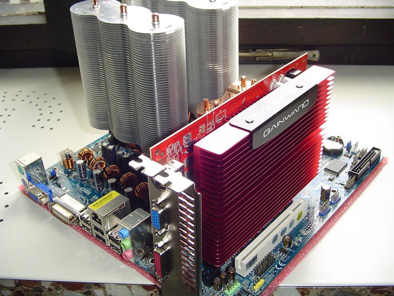 [24/06/2008] PC Games Hardware Extreme: Grafikkartenbilder-Thread Grafikkarten >>Bilder