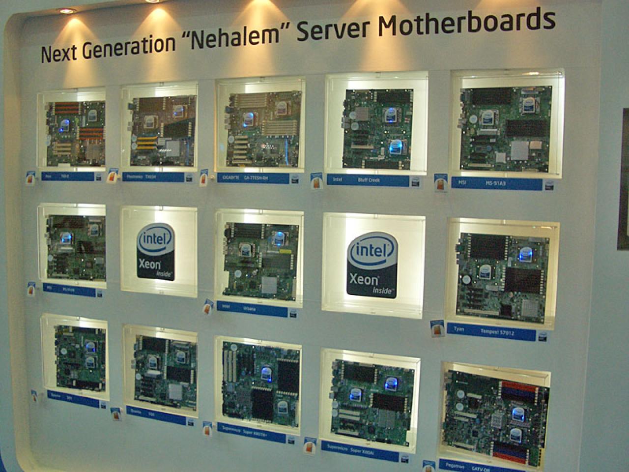 [07/06/2008] Intel hat Großes vor. Schon jetzt ist die Auswahl an Server-Boards enorm. (Bild: Bit-tech.net)