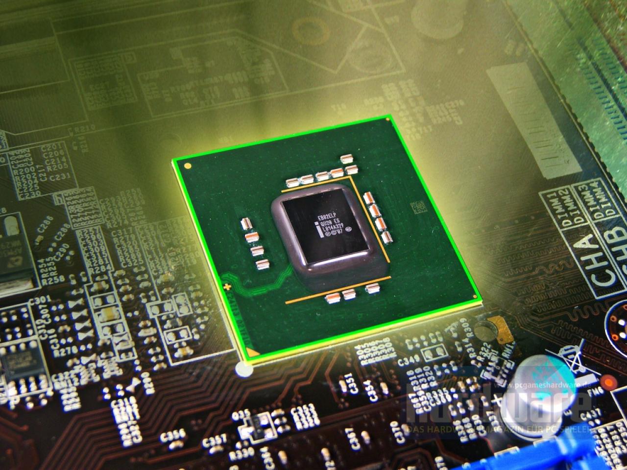 [10/07/2008] Wir vergleichen fünf P45-Platinen und prüfen das OC-Potenzial des neuen Intel-Chips. (Bild: PCGH)