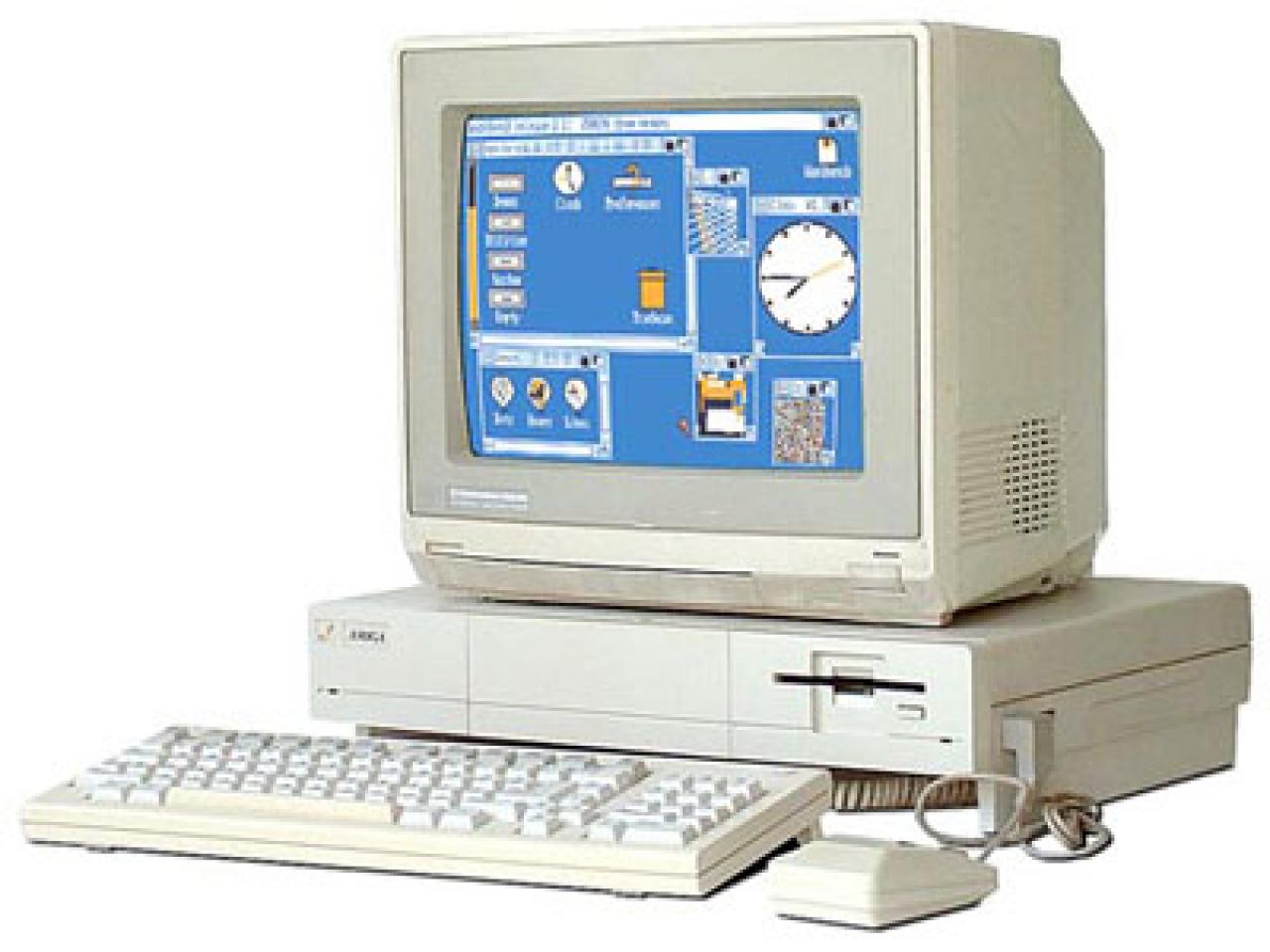 [02/07/2008] (Platz 12: Commodore) Der Amiga 1000 von 1985, entwickelt von ehemaligen Atari-Ingenieuren und herausgebracht von Commodore, gilt als erster 