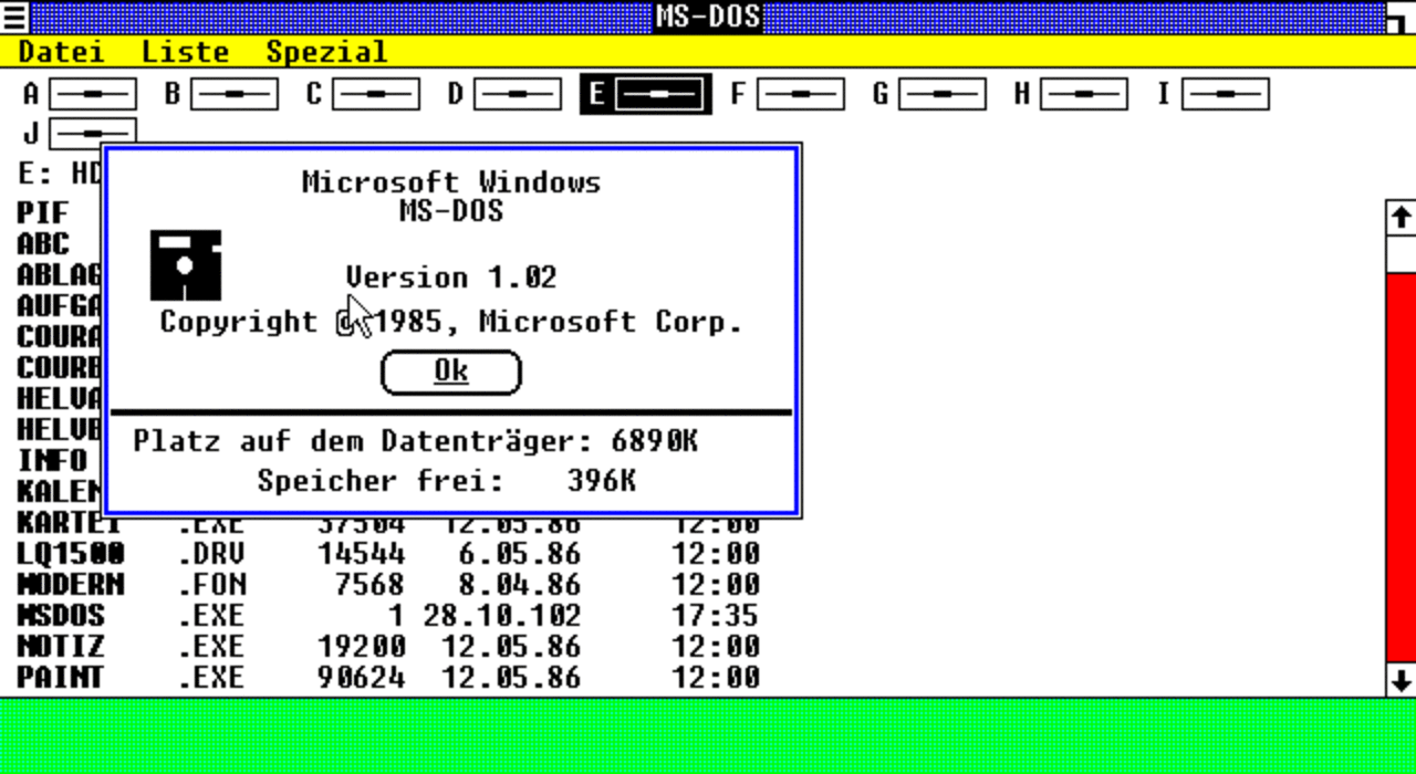 [02/07/2008] (Platz 5: Microsoft) DOS war etabliert, doch Apple hatte mit dem Macintosh die grafische Benutzeroberfläche populär gemacht. Diese wollte Microsoft ebenfalls bieten - und lieferte 1985 die erste Version des grafischen DOS-Aufsatzes Windows aus. Obwohl erst spätere Versionen ab Windows 3.1 wirklich erfolgreich waren, sicherte sich Microsoft mit dieser Produktreihe die Vorherrschaft auf dem Betriebssystem-Markt für viele weitere Jahre. Windows prägt heute wie keine andere Software unser Bild des Personalcomputers.
