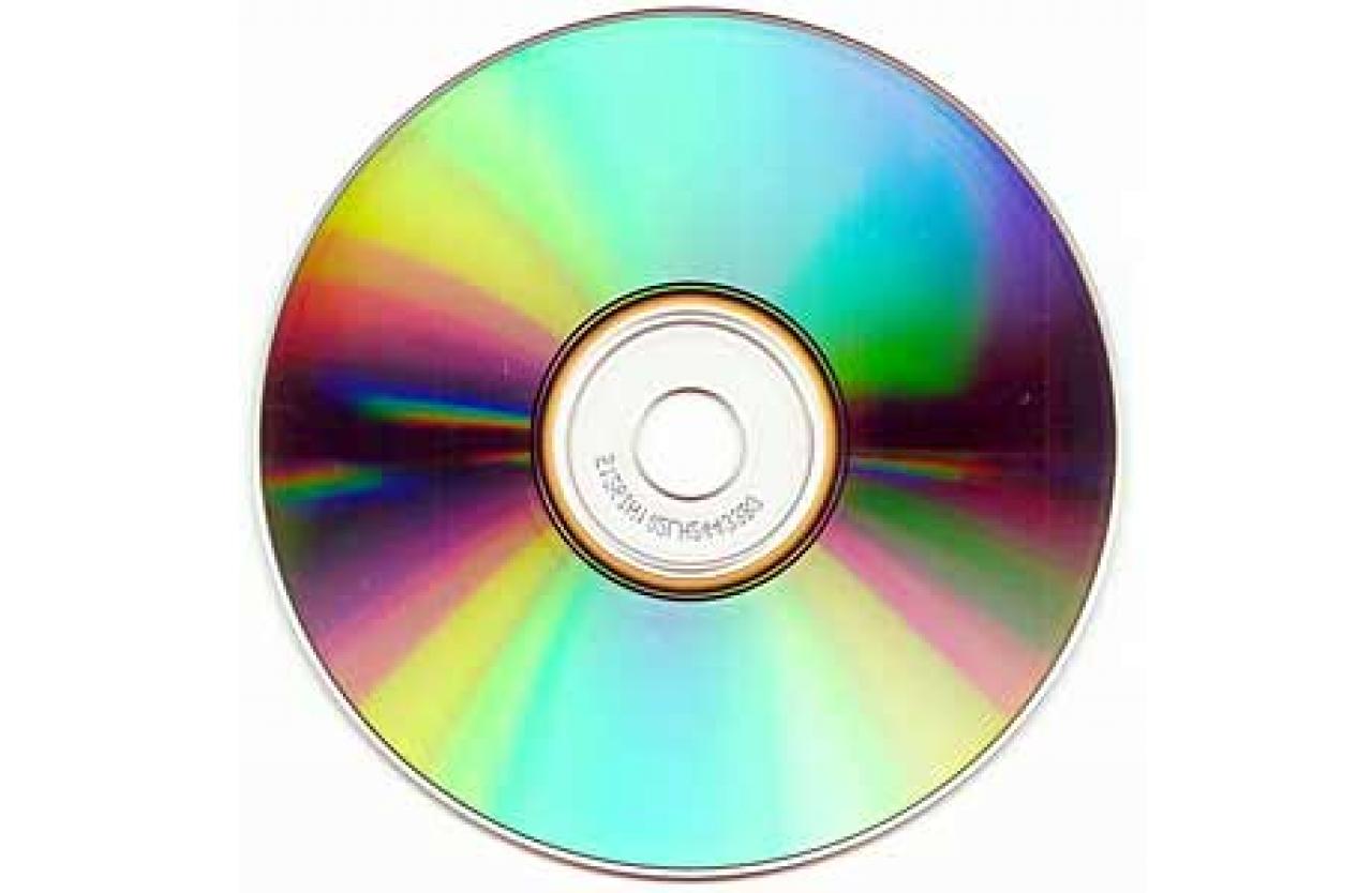 [02/07/2008] (Platz 7: Sony) 1982 hatte Sony mit Philips die Audio-CD erfunden - und ab 1985 kam sie, erneut initiiert durch Sony und Philips, als CD-ROM auch im PC zum Einsatz. Dort entwickelte sie sich bald zum Standard-Datenträger für Anwendungen und Spiele. Später half Sony bei der Etablierung der DVD.
