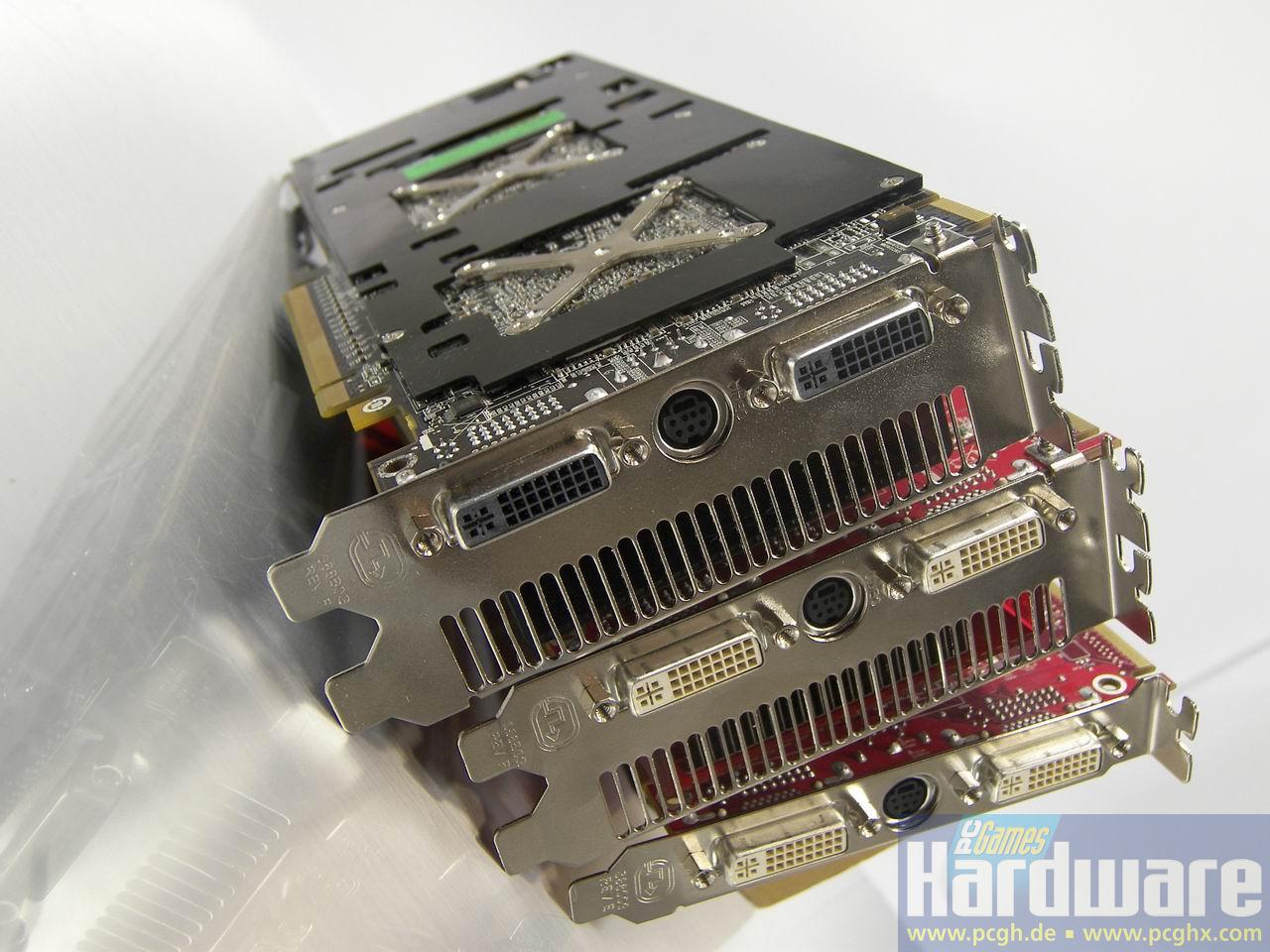 [22/07/2008] Neue Bilder der Radeon HD 4870 X2 sollen die Wartezeit bis zum Online-Test überbrücken.