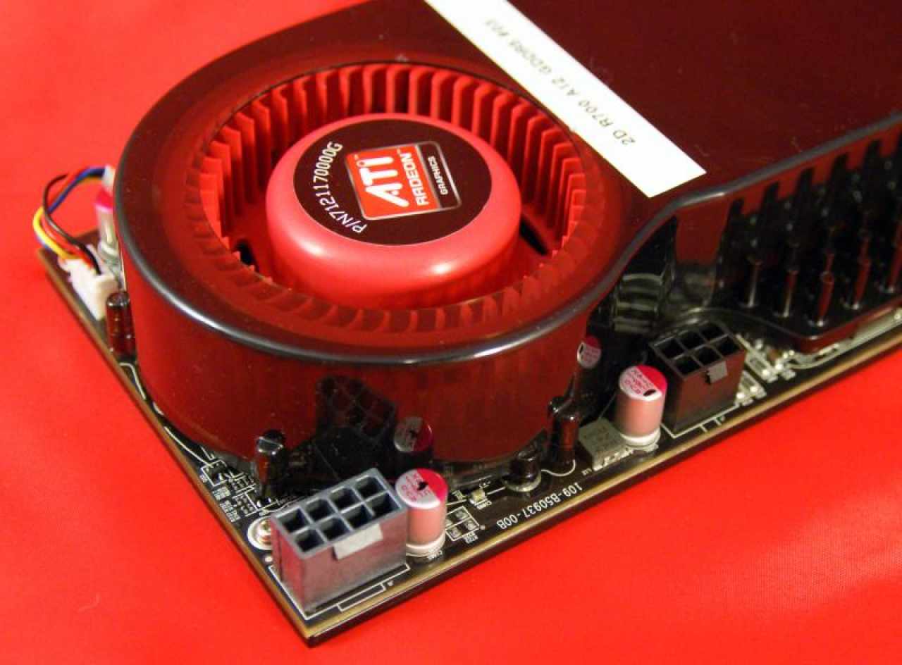 [14/07/2008] AMD Radeon HD 4850 X2: Große optische Unterschiede zur hier gezeigten HD 4870 X2 wird es wohl nicht geben (Bild: Anandtech)