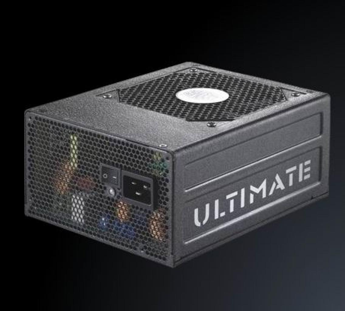 [01/07/2008] Das 1.100 Watt starke Netzteil der Coolermaster-UCP-Serie. (Bild: Coolermaster)