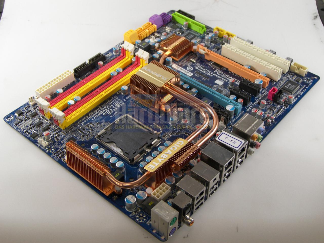 [10/07/2008] Gigabyte EP45-DS5: Gigabyte verspricht viel OC-Potenzial (Bild: PCGH)
