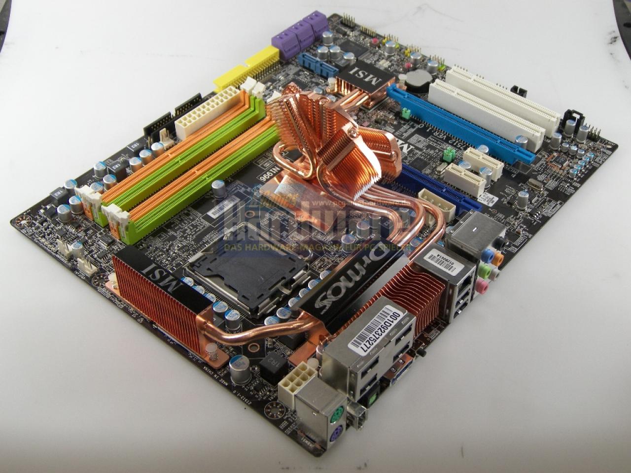 [10/07/2008] MSI P45 Platinum: MSIs P45-Top-Platine mit neuer Kühlung und Dr Mos (Bild: PCGH)