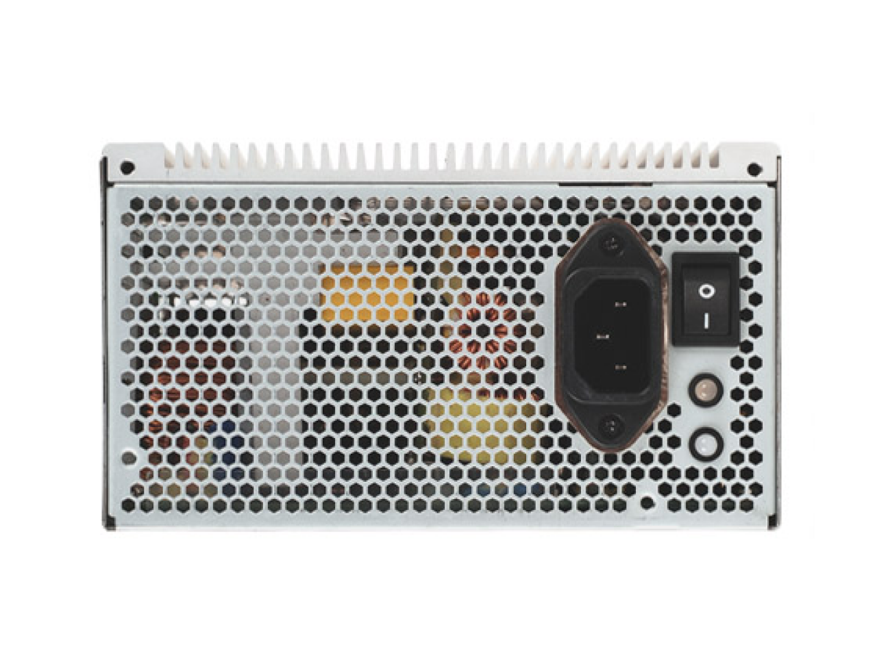 [24/07/2008] Passive 450 Watt in Form des Silverstone Nightjar SST-ST45NF (Bild: Silverstone)