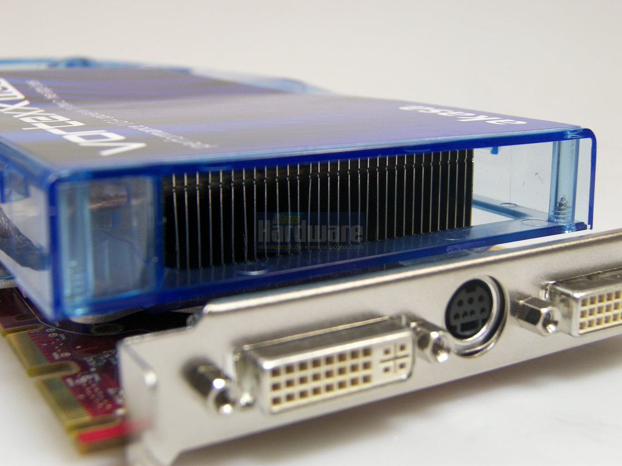 [15/07/2008] HD 4850 Vortexx Neo Edition: Zwei DVIs und der Luftauslass