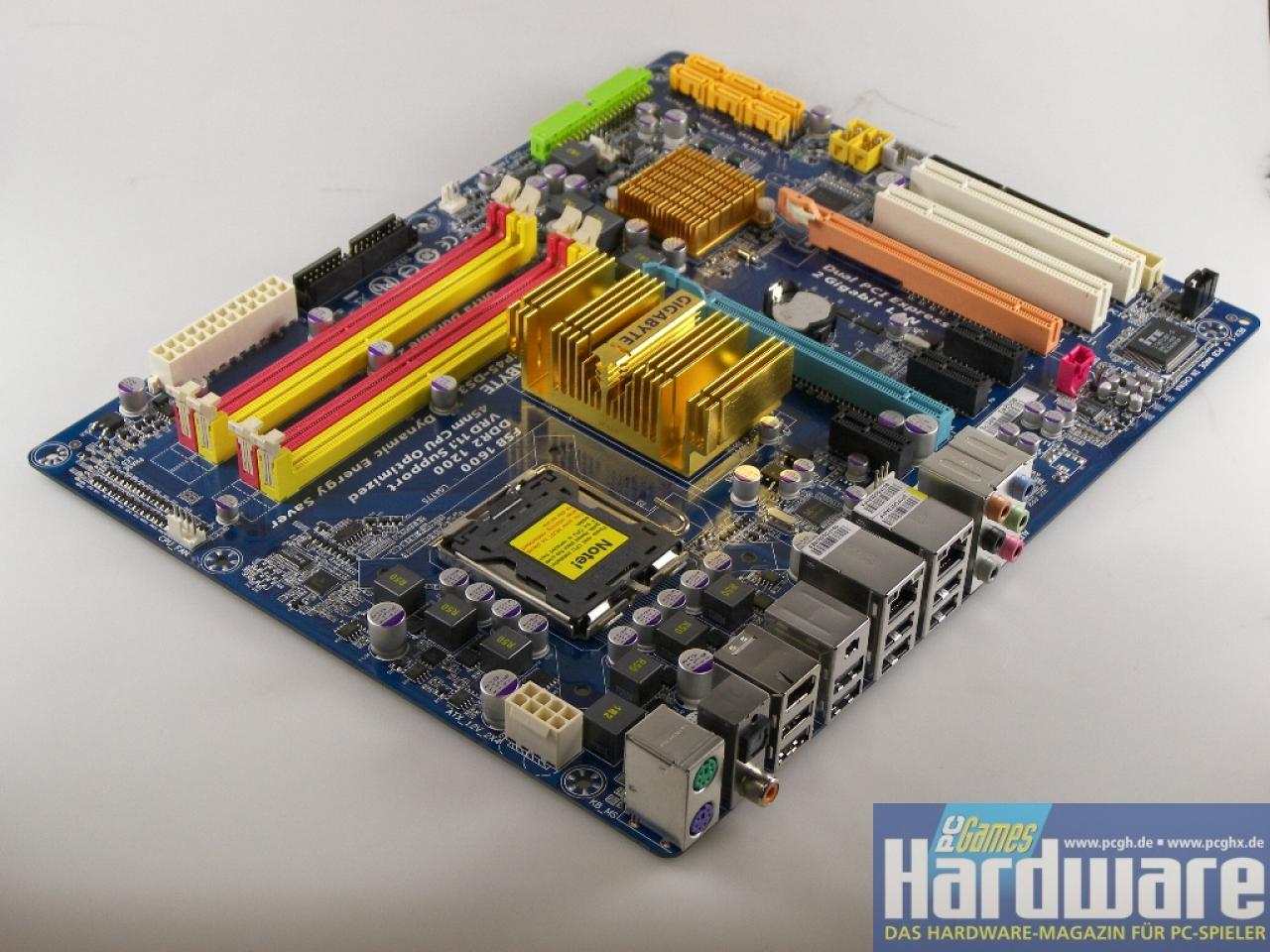 [28/08/2008] Gigabyte EP45-DS3: Die 100-Euro-Platine erreicht ein gutes OC-Ergebnis. (Bild: PCGH)