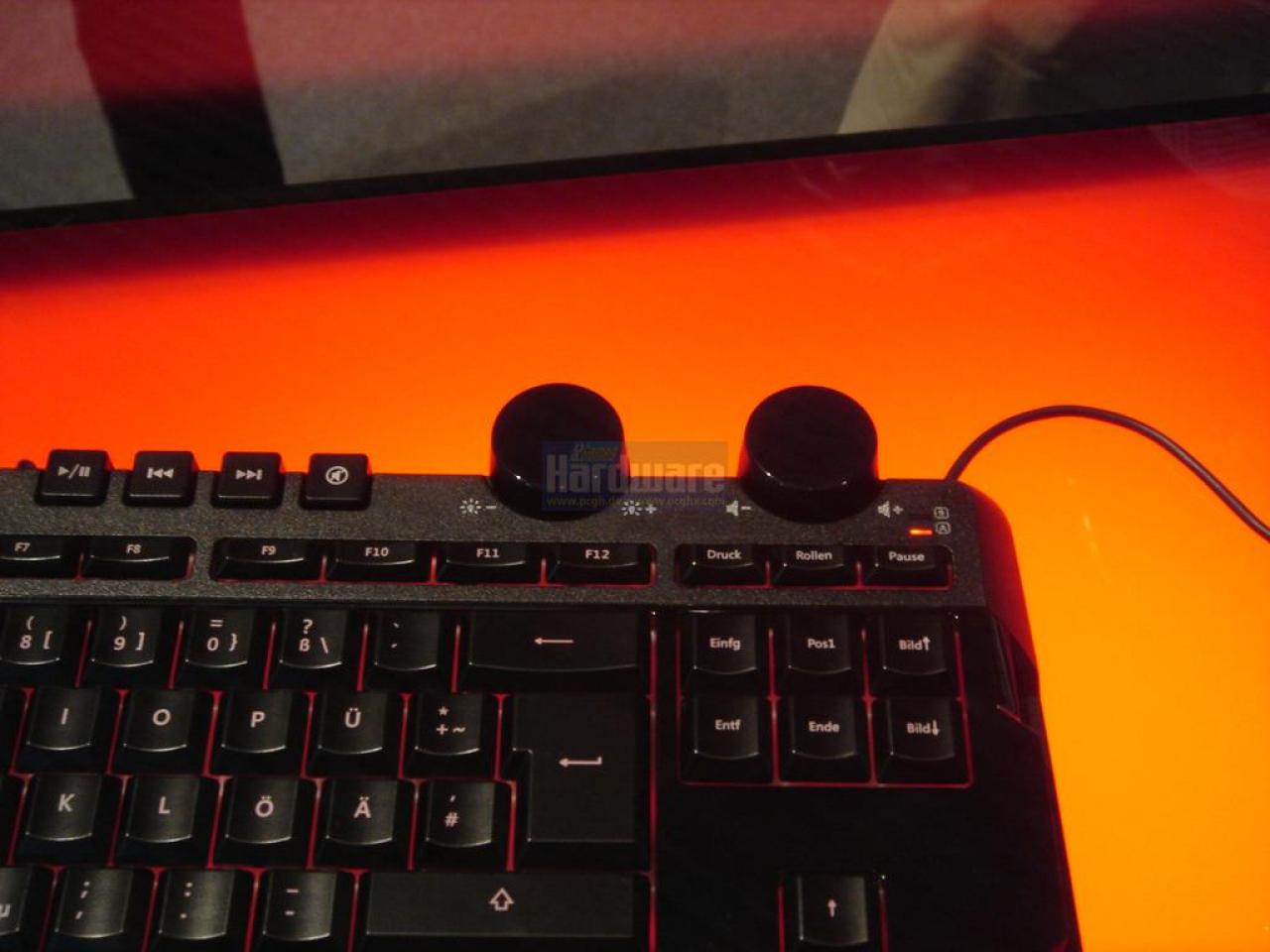 [20/08/2008] Microsoft Sidewinder X6 Keyboard: erste Realbilder von der GC 2008