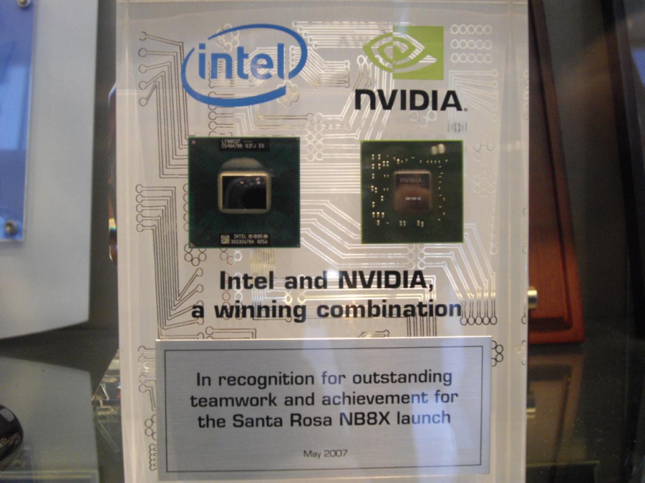 [24/08/2008] Retrospektive: Nvidia und Intel als dicke Freunde (Bild: PCGH)