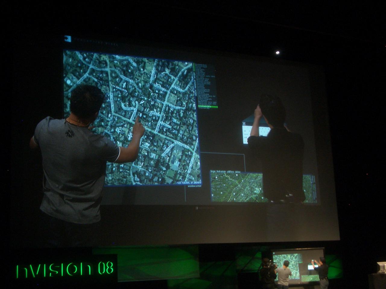 [26/08/2008] Nvision: Multi-Touch-Technologie wie in Minority Report