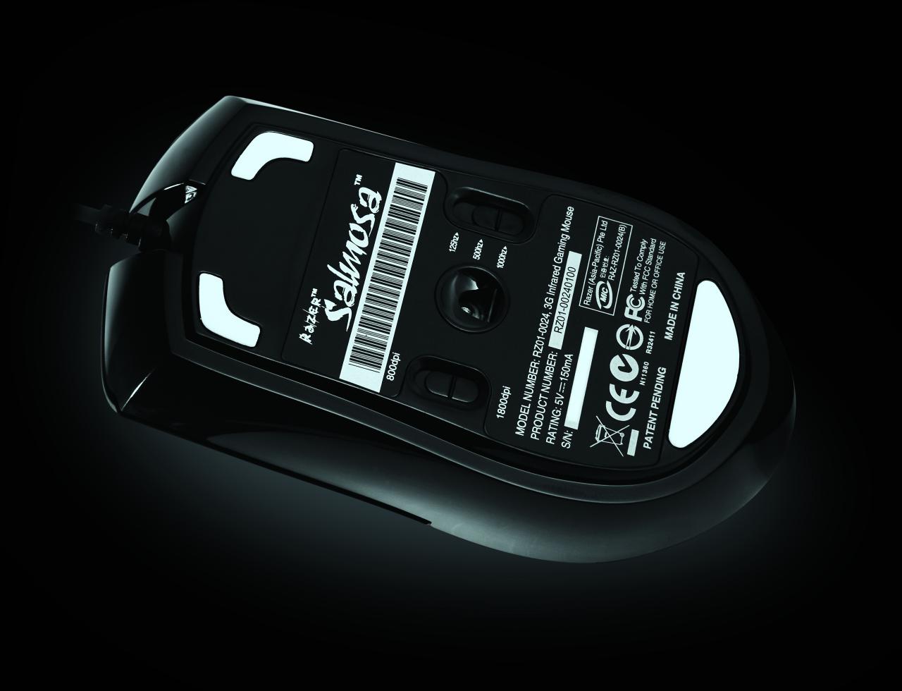 [01/08/2008] Unter der Maus befinden sich die beiden Schalter für die USB- und Dpi-Rate.