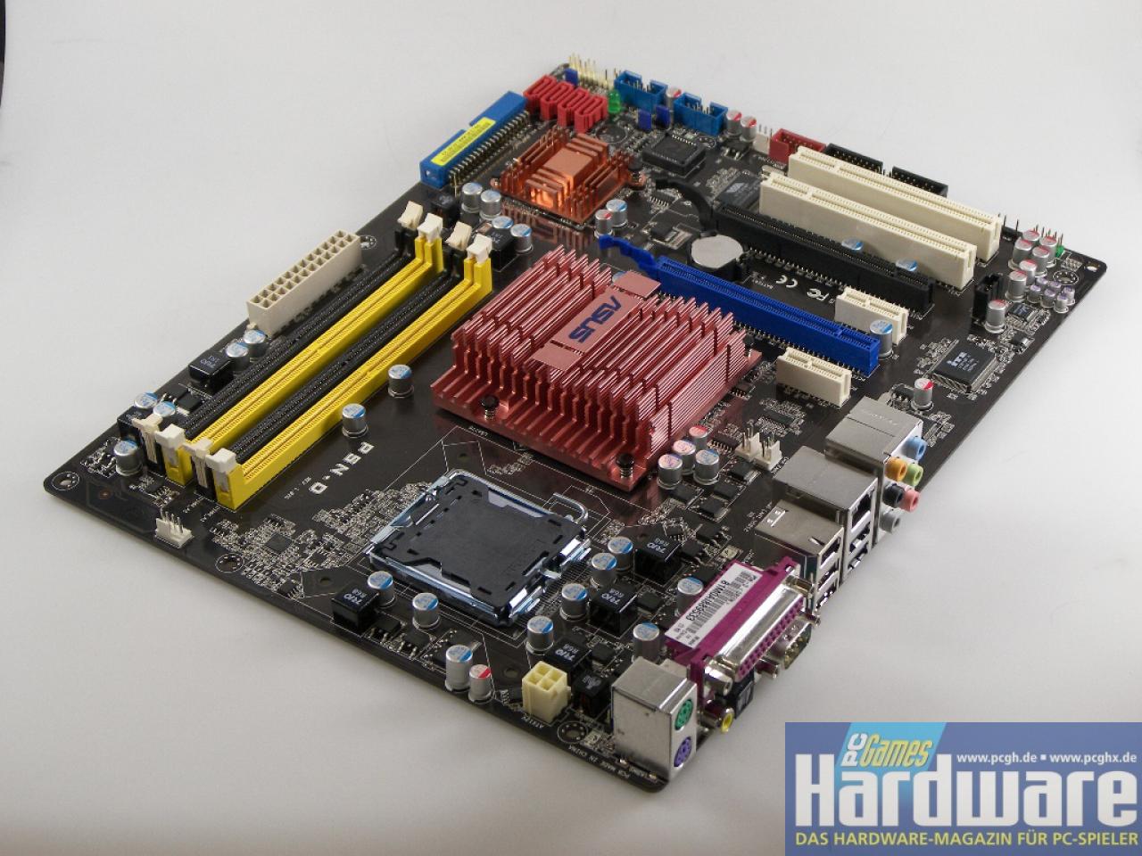 [01/09/2008] Nforce 750i SLI: Asus P5N-D (Bild: PCGH)