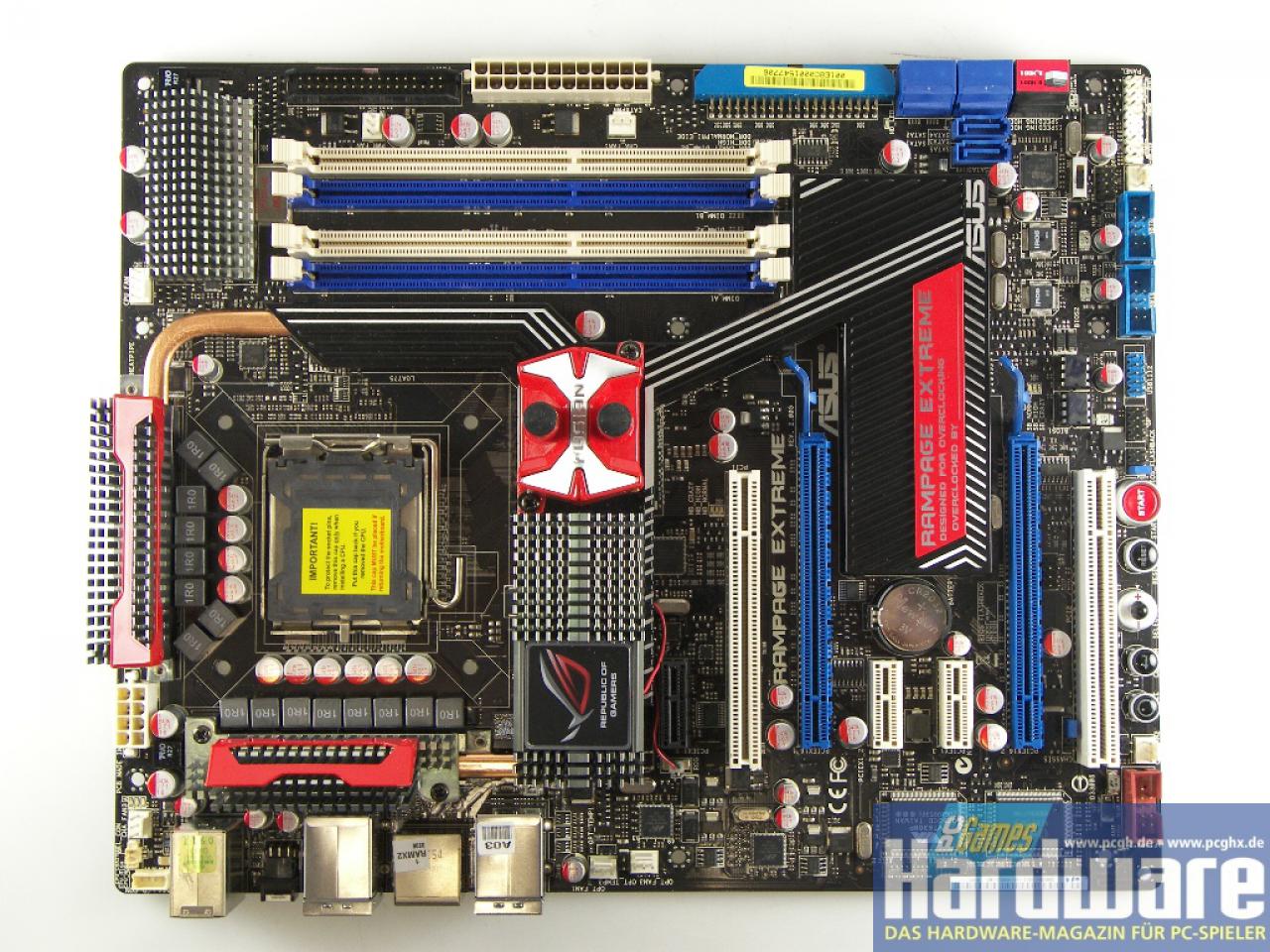 [01/09/2008] X48: Asus Rampage Extreme (Bild: PCGH)