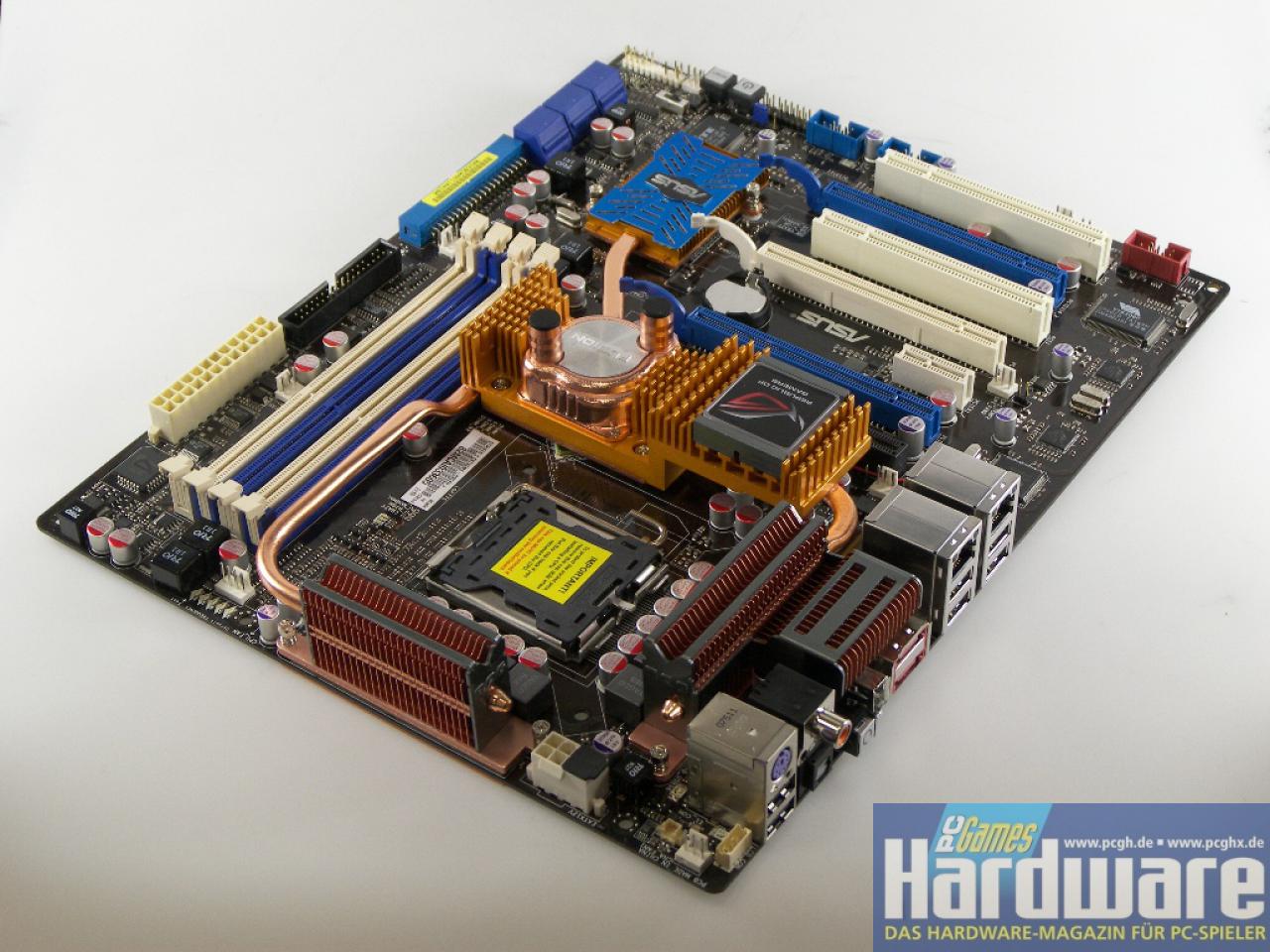 [01/09/2008] Nforce 790i Ultra SLI: Asus Striker II Extreme (Bild: PCGH)