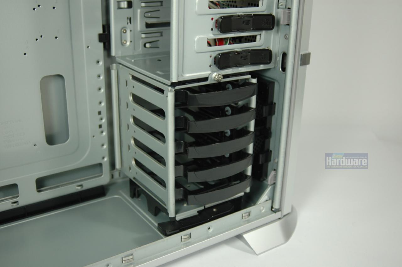 [24/09/2008] Compucase 98R9 Super Tower