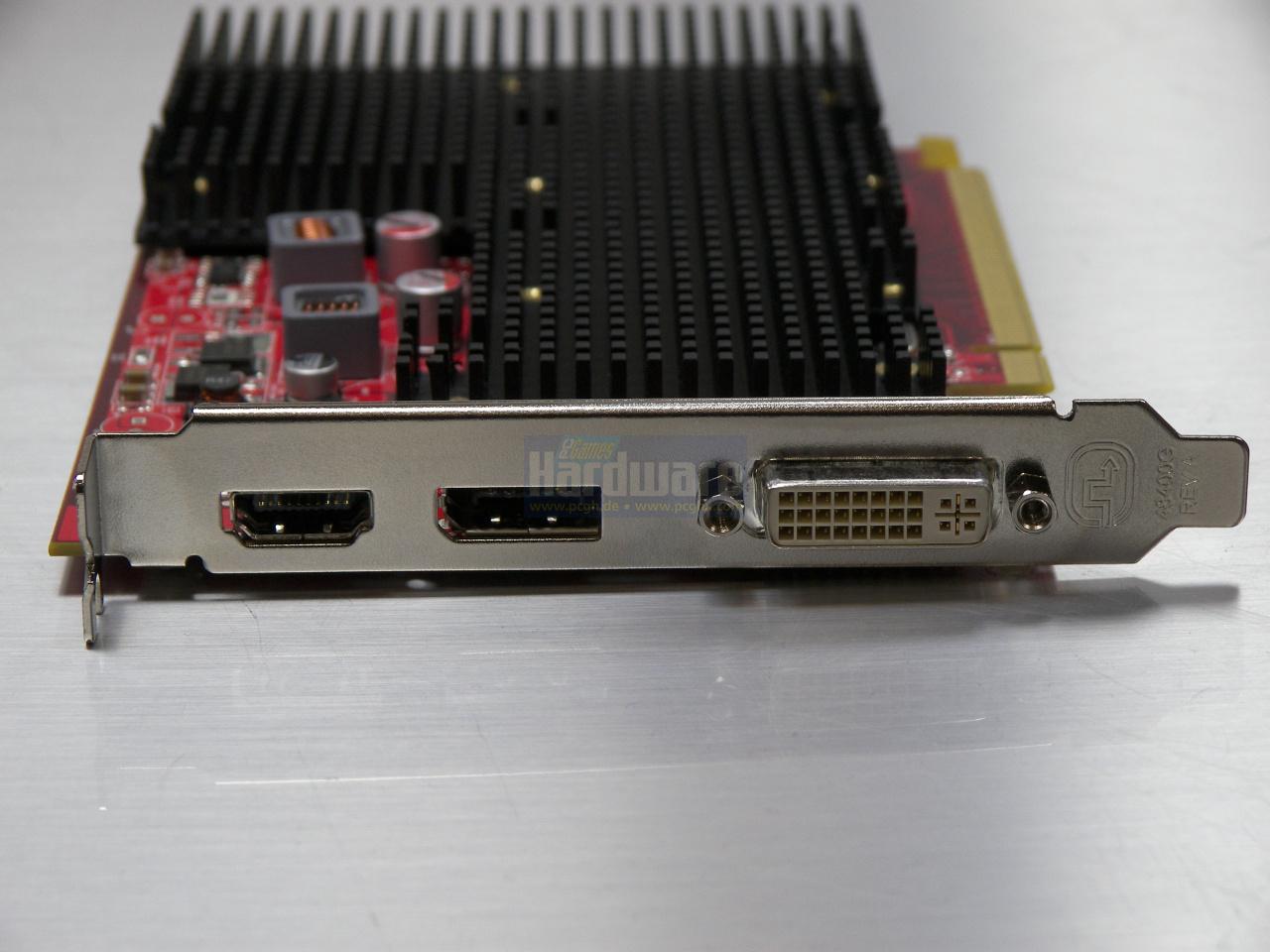 [24/09/2008] Radeon HD 4550: Display Port, HDMI und DVI sind an Bord. (Bild: PCGH)