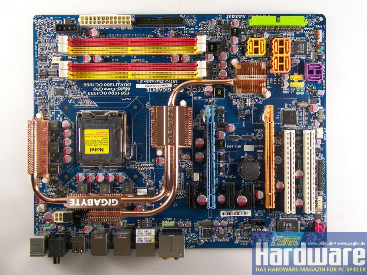[01/09/2008] P35: Gigabyte EP35-DS4 (Bild: PCGH)