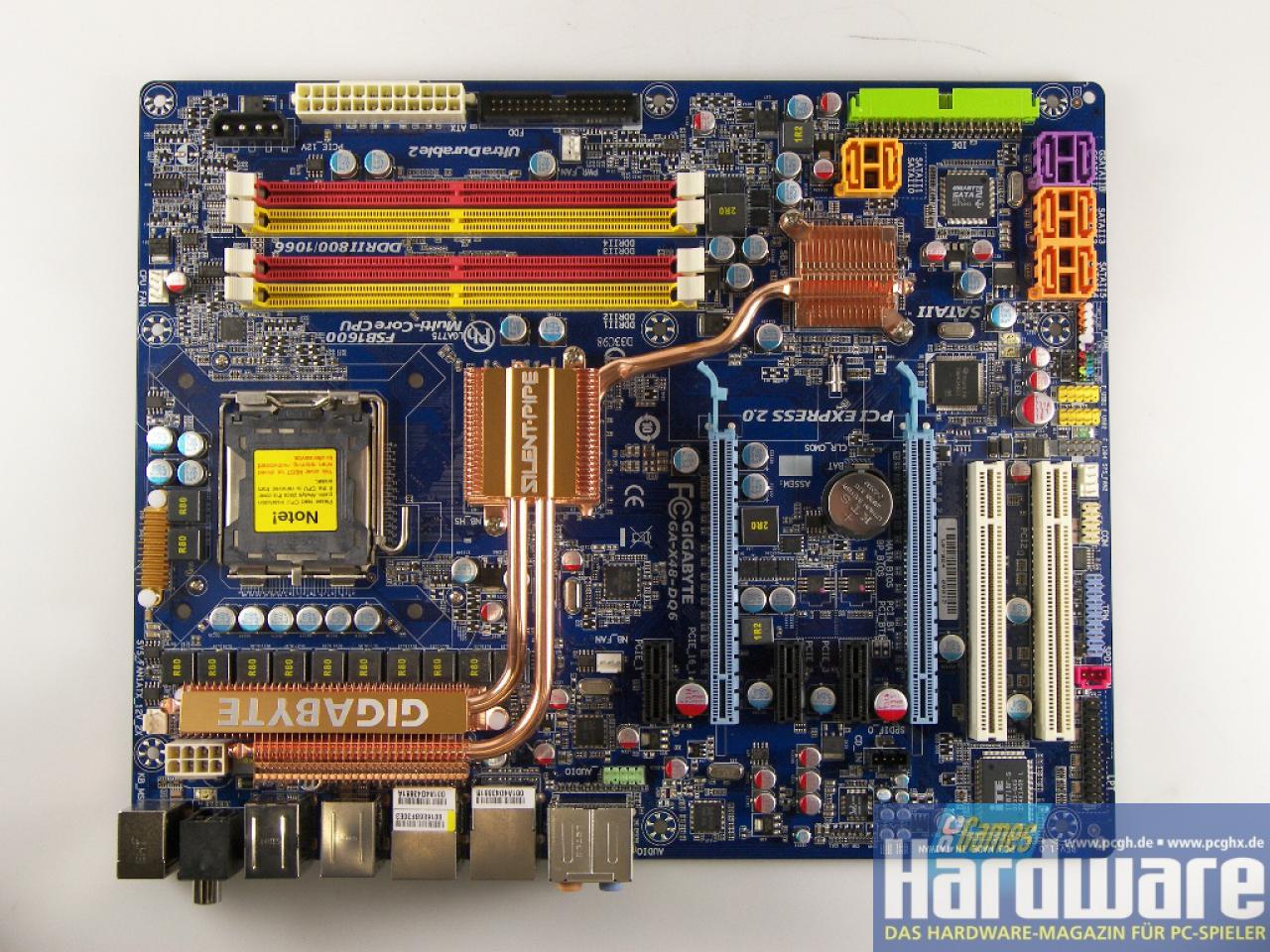 [01/09/2008] X48: Gigabyte X48-DQ6 (Bild: PCGH)