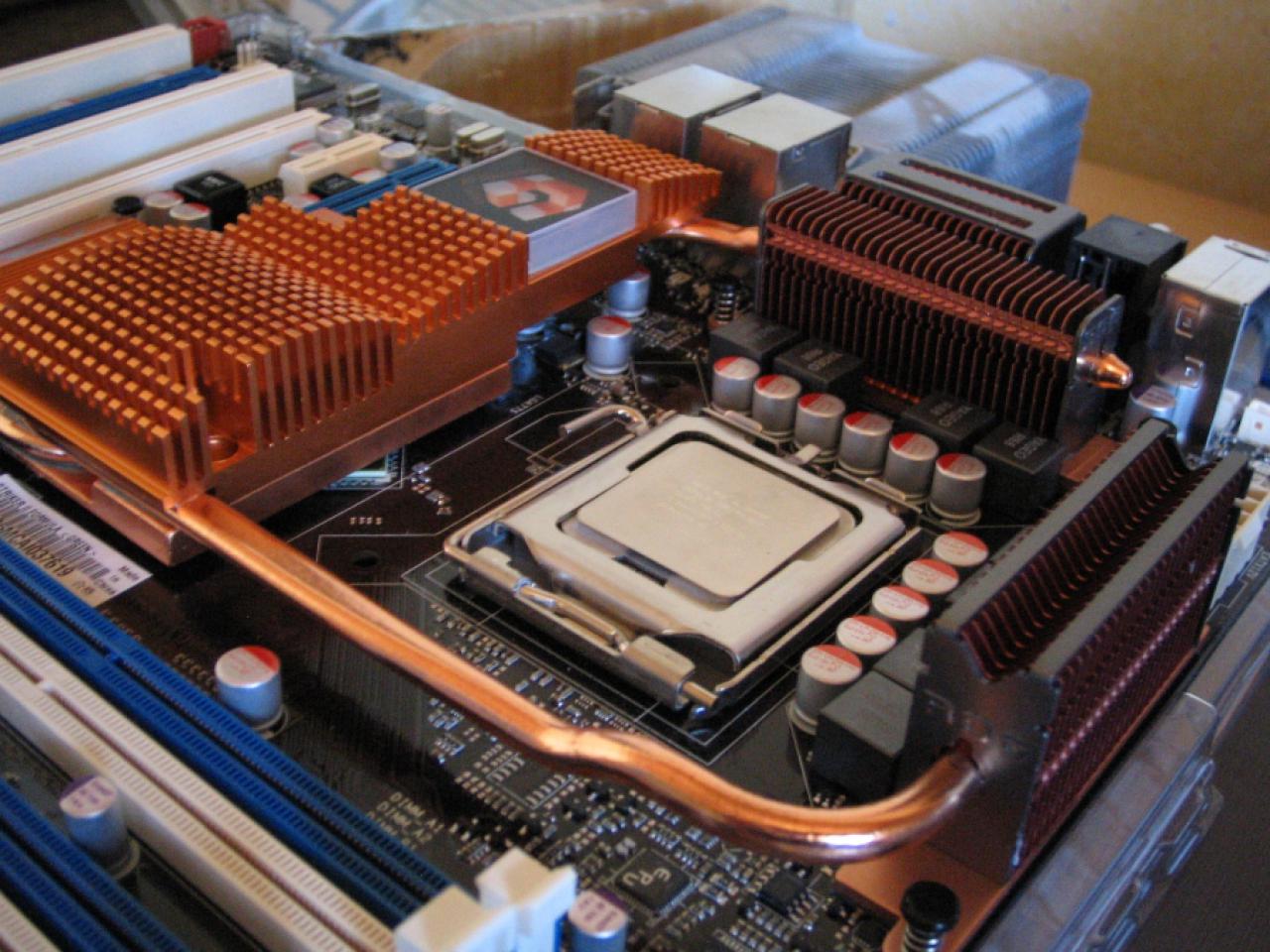 [07/09/2008] Mainboards - Out-of-the-Box