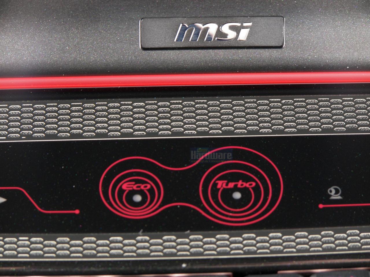 [26/09/2008] MSI GT735: Der Turbo-Button und sein Gegenstück (Bild: PCGH)