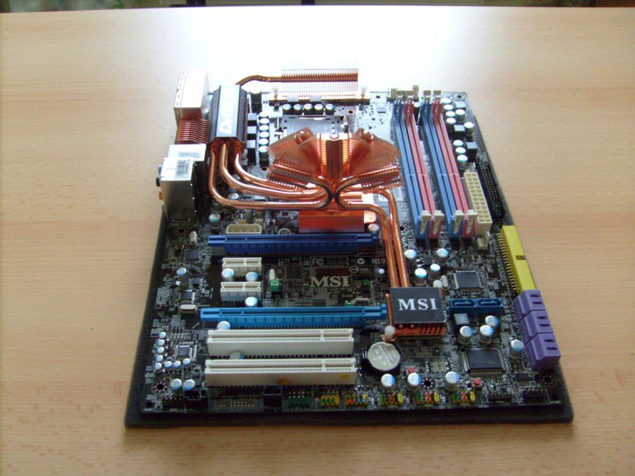 [07/09/2008] Mainboards - Out-of-the-Box