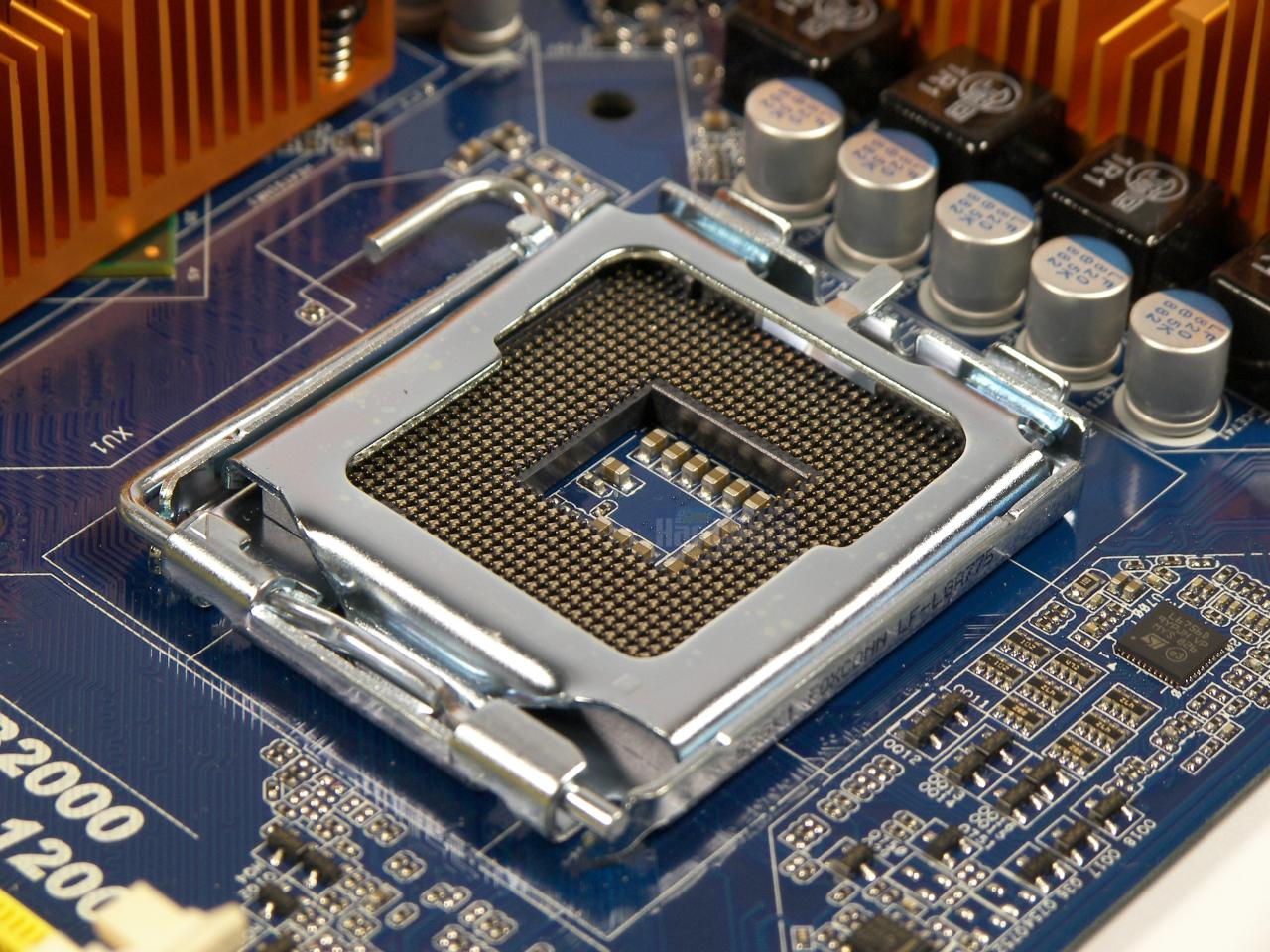 [16/10/2008] Asrock P45XE-R (Bild: PCGH)
