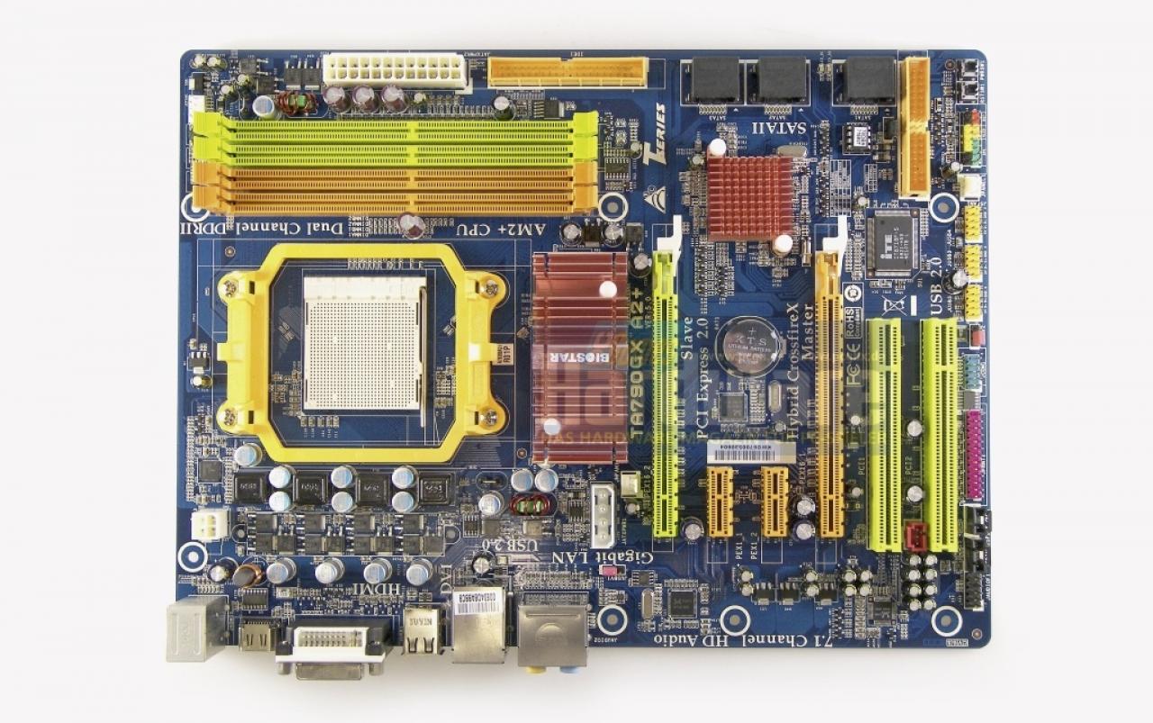 [27/10/2008] Biostar TA790GX A2+: Derzeit das günstigste 790GX-Modell (Bild: PCGH)